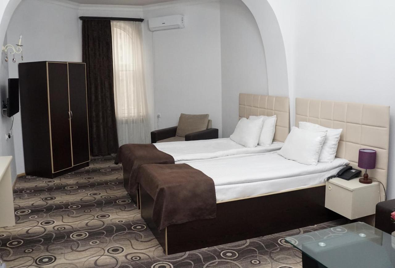 Nor Yerevan Hotel Eksteriør bilde