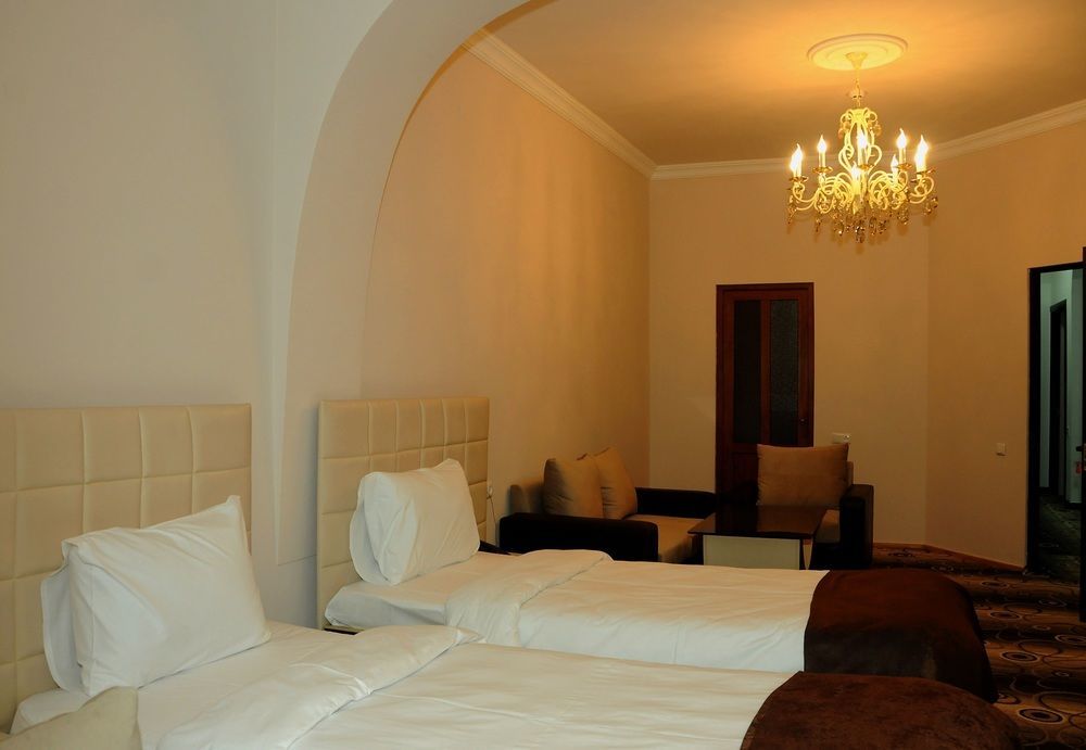 Nor Yerevan Hotel Eksteriør bilde