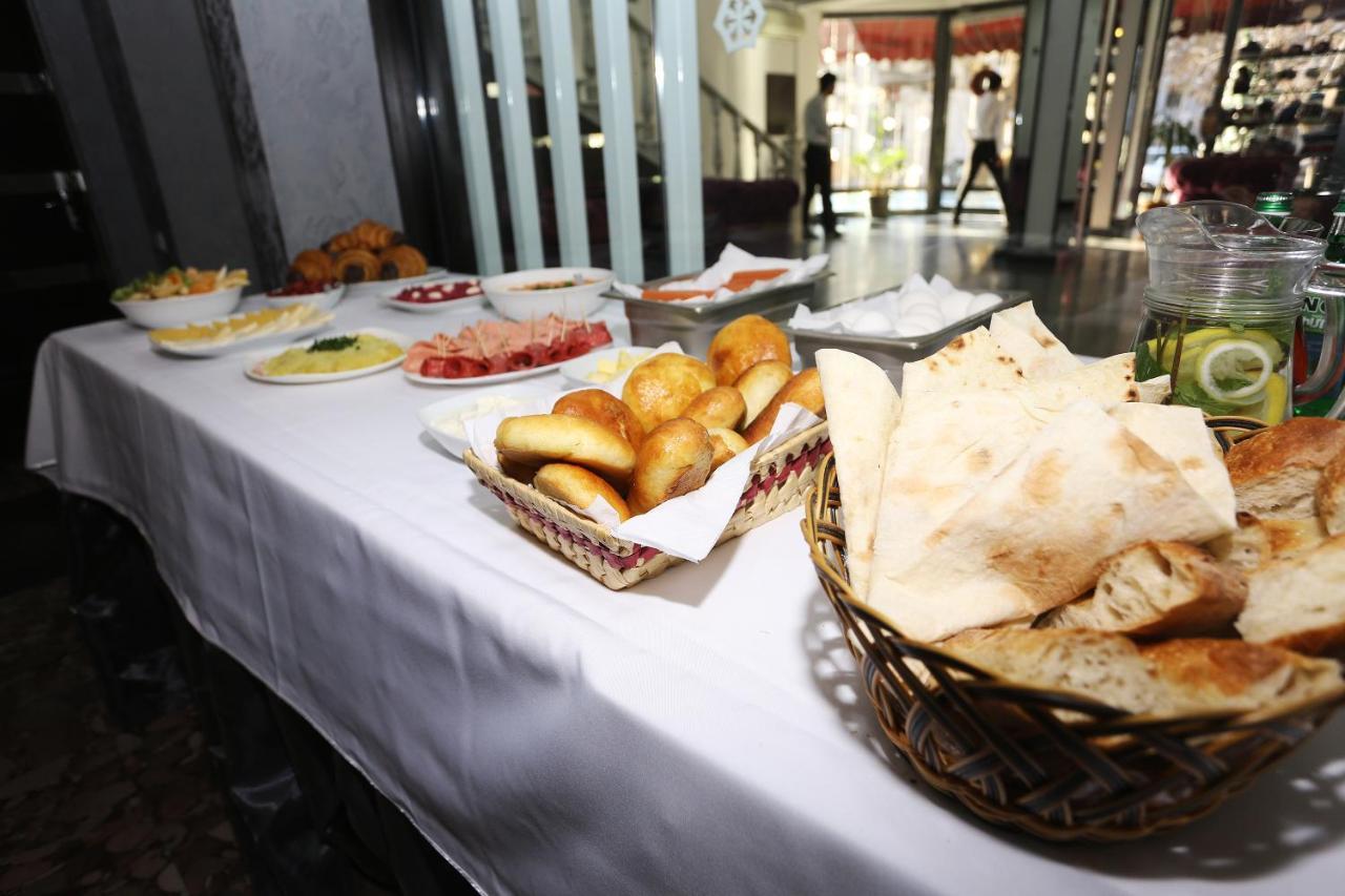 Nor Yerevan Hotel Eksteriør bilde
